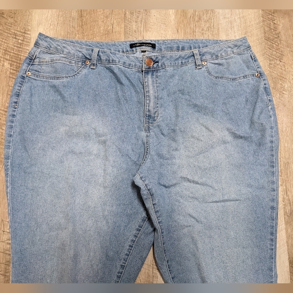 AG Adriano Goldschmied Skinny Jeans Size 22W - Picture 5 of 10